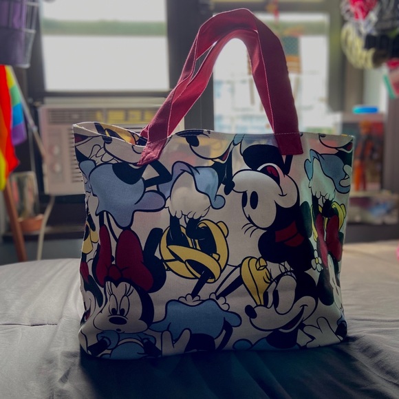 Disney Minnie Mouse. - Picture 2 of 4